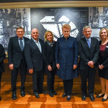 Lithuanian President Visits YIVO institute in New York