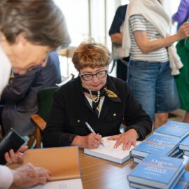 Palangoje – jautrus pasakojimas apie šeimą, atmintį ir tris litvakų kartas